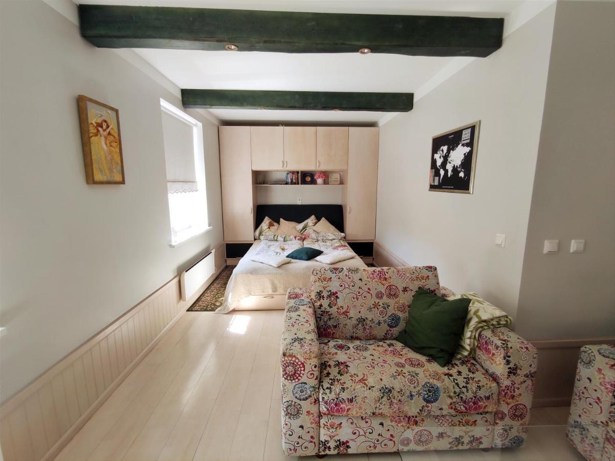 Arte Apartment Курессааре Экстерьер фото